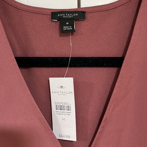 Ann Taylor Mauve Balloon Sleeve Blouse - Picture 2 of 6